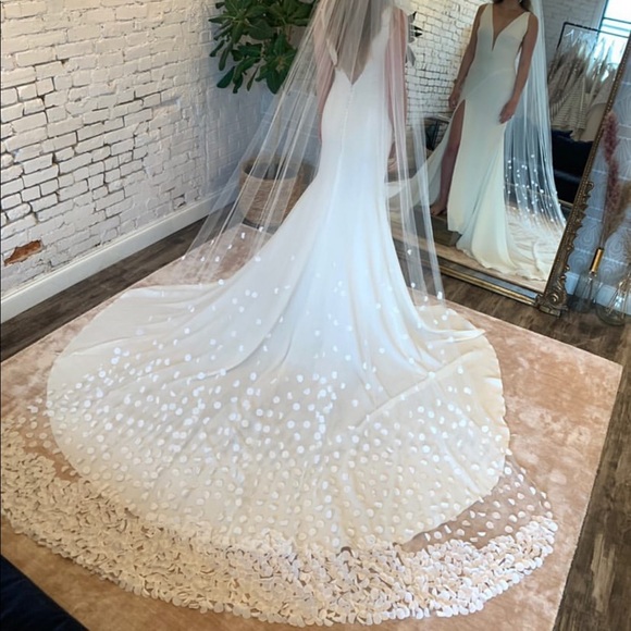 Theia veil Clearance